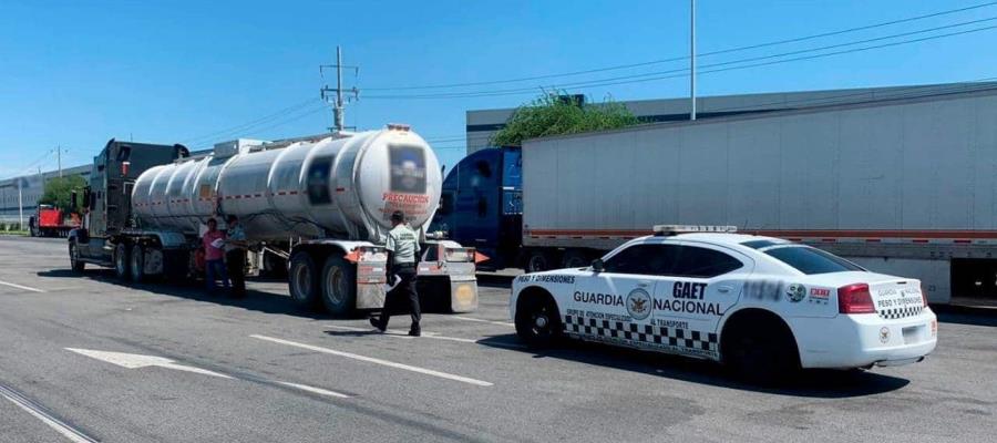 Aseguran 70 mil litros de combustible en tramos carreteros de Tamaulipas