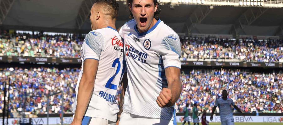 Santiago Giménez estaría por concretar acuerdo con un club europeo: Reynoso