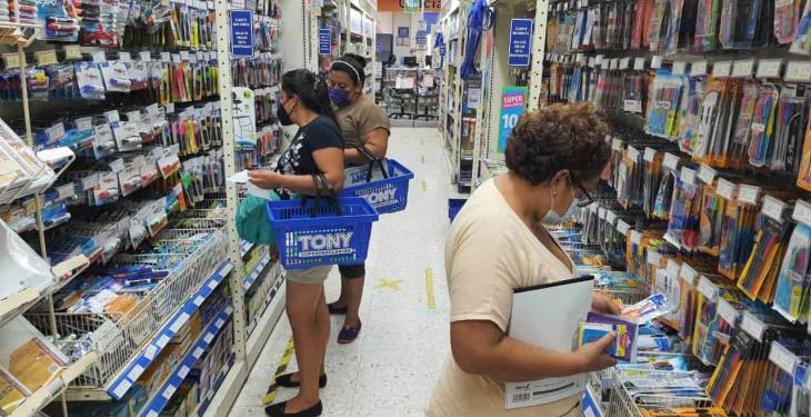Recuperan papelerías hasta 40 por ciento ventas de útiles escolares