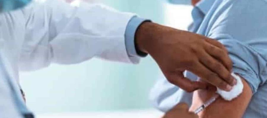 Fallecen dos hombres en Japón tras recibir vacuna anticovid de Moderna contaminada