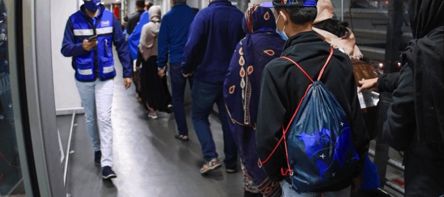 Arriba a México tercer grupo de nacionales de Afganistán; la mayoría colaboran con The WSJ Arriba a México tercer grupo de nacionales de Afganistán; la mayoría colaboran con The WSJ