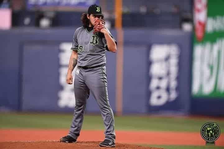 Conquista mexicano César Vargas su primera victoria en el beisbol japonés