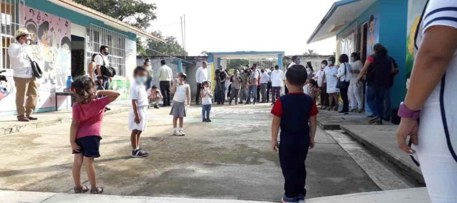 Detectan contagios de COVID-19 en primeros días de regreso a clases: CMMC Detectan contagios de COVID-19 en primeros días de regreso a clases: CMMC