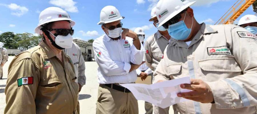 Supervisa Octavio Romero el pozo Valeriana 2 DEL en Huimanguillo