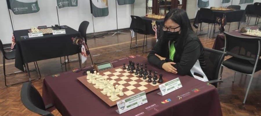 Felicita gobernador de Tabasco a ajedrecista que obtuvo medalla de oro en los Juegos Nacionales 