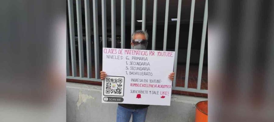 Profesor anuncia por las calles de CDMX sus clases a través de YouTube; se vuelve un éxito