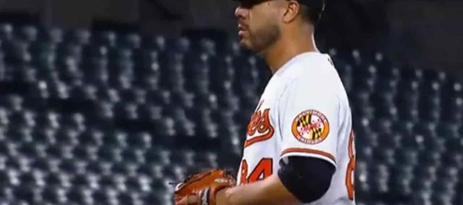 Debuta con victoria el pitcher mexicano Manny Barreda en Grandes Ligas