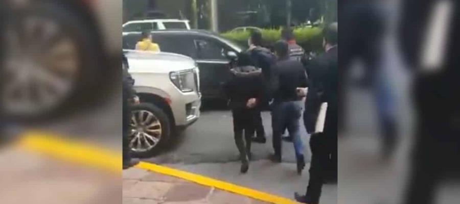 Detienen a Alejandro del Valle, dueño de Interjet