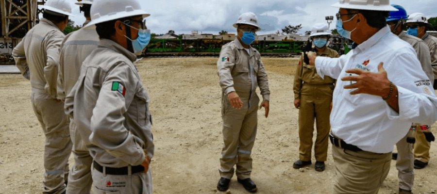 Realiza Octavio Romero recorridos de supervisión en instalaciones petroleras en Tabasco