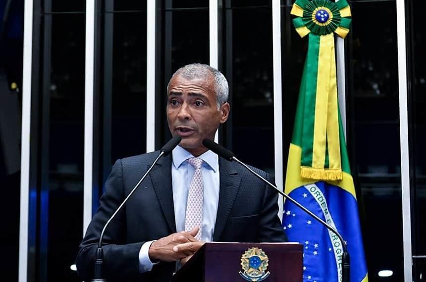 Operan de emergencia a Romario; se encuentra “en observación” Operan de emergencia a Romario; se encuentra “en observación”