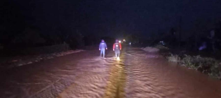 Inundaciones, vados y el derrumbe de un cerro reporta Protección Civil, tras las lluvias de las últimas horas en Tabasco