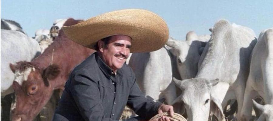 Continúa Vicente Fernández en terapia intensiva, presenta cambios positivos en su estado neurológico Continúa Vicente Fernández en terapia intensiva, presenta cambios positivos en su estado neurológico