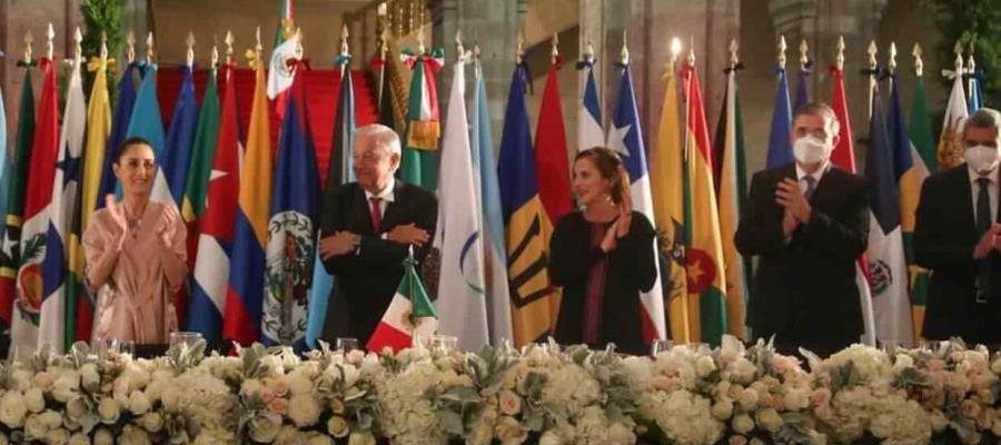 Previo a cumbre de la Celac, AMLO convive en Palacio Nacional con presidentes de América Latina Previo a cumbre de la Celac, AMLO convive en Palacio Nacional con presidentes de América Latina
