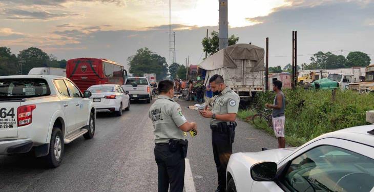 Choca tráiler en la Villahermosa-Cárdenas, fallece el conductor