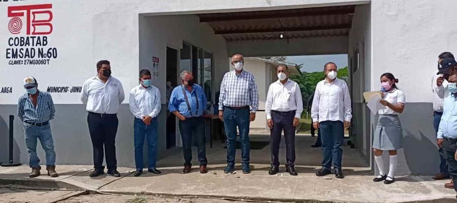 Realiza gobernador Merino gira de trabajo por Jonuta