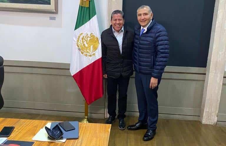 Se reúne David Monreal con AALH; hablan sobre el magisterio zacatecano