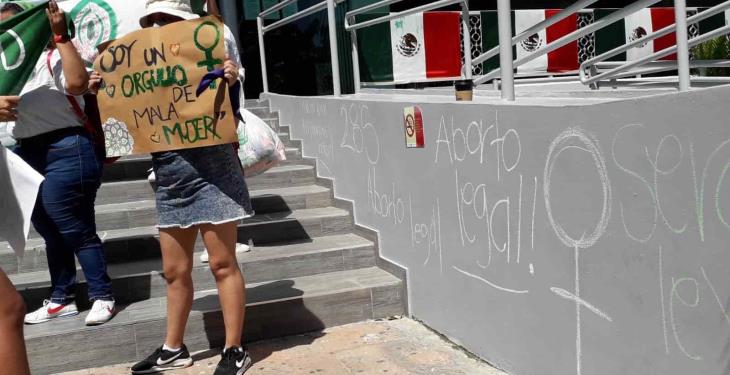 Exigen colectivos feministas despenalización del aborto en Tabasco