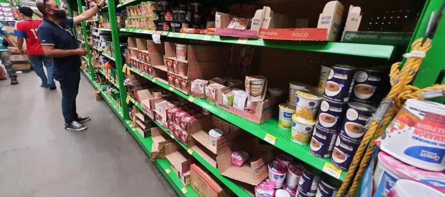 Tabasqueños hacen “compras de pánico” de sopas instantáneas ante anuncio de retiro