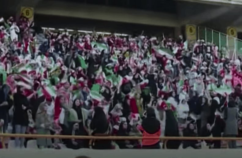 Mujeres volverán a ingresar a estadios de Irán