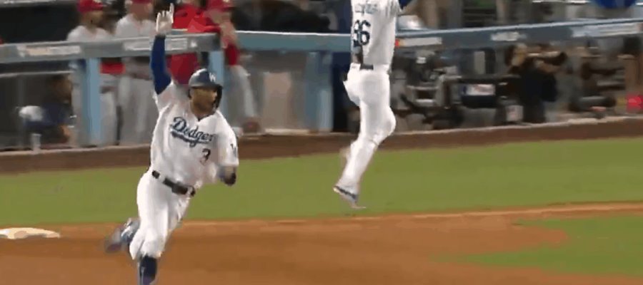 Dodgers se instala en postemporada tras vencer a los Cardenales por 3-1