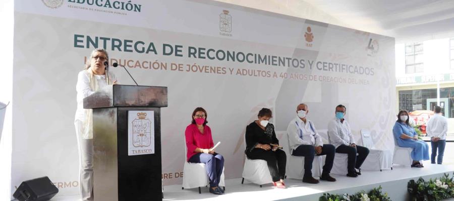 Tabasco será precursor del programa nacional para que jubilados sean maestros de alfabetización, anuncia INEA