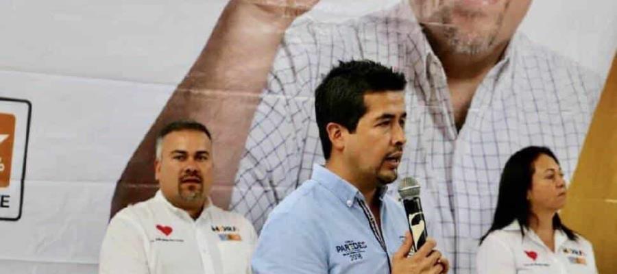 Balean casa de presidente municipal en Tuxpan, Michoacán