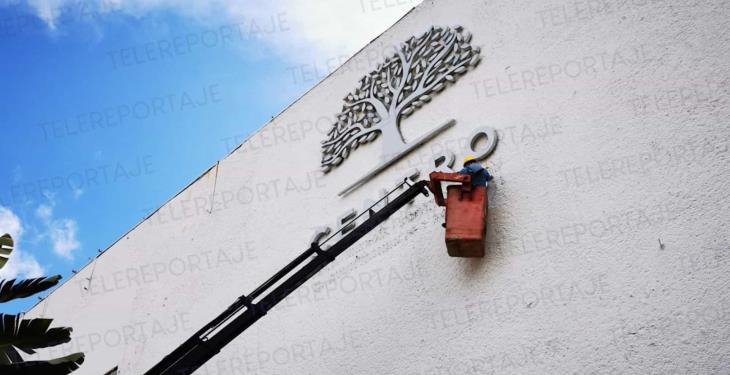 Retira nuevo gobierno de Centro, La Ceiba distintiva del periodo de Evaristo Hernández