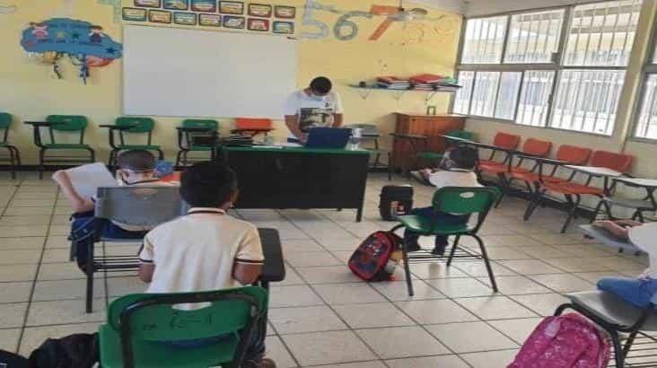 Cree diputado que en enero podría volverse a clases presenciales en Tabasco