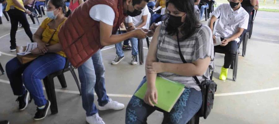 Vacunarán contra COVID-19 a rezagados de Centro