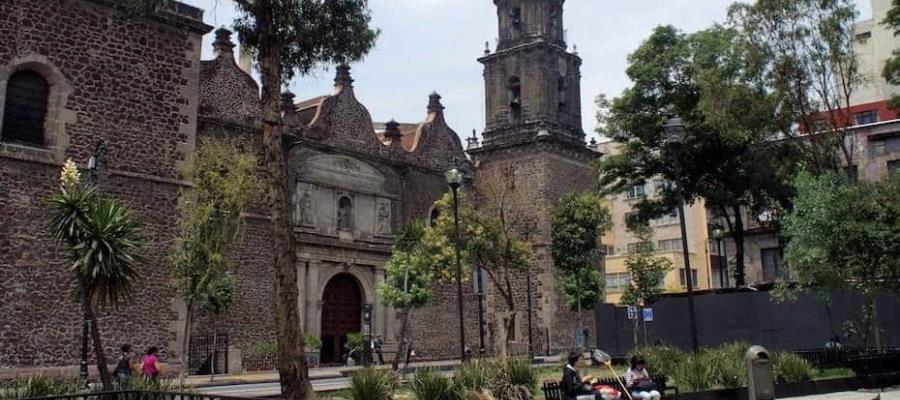 Pide Vox a México “rendir” tributo a Hernán Cortés y limpiar su tumba en la CDMX Pide Vox a México “rendir” tributo a Hernán Cortés y limpiar su tumba en la CDMX