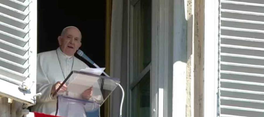 Papa Francisco pide no dejar solos ni discriminar a quienes padecen trastornos mentales