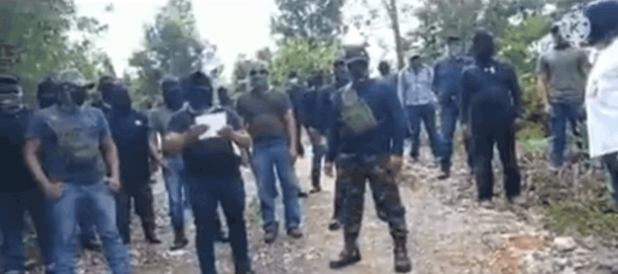 En Chiapas, encapuchados exigen a las autoridades paz para habitantes de Santa Martha