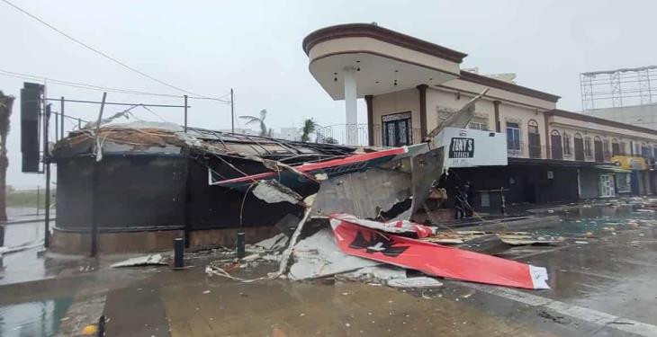Reportan daños por la tormenta tropical Pamela en Mazatlán