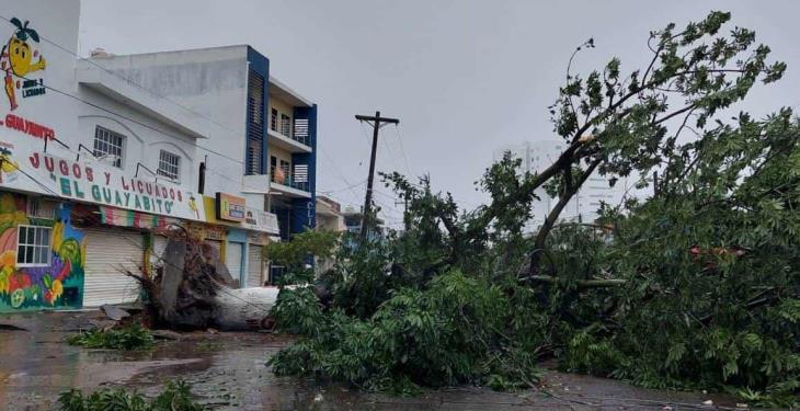 Reportan daños por la tormenta tropical Pamela en Mazatlán