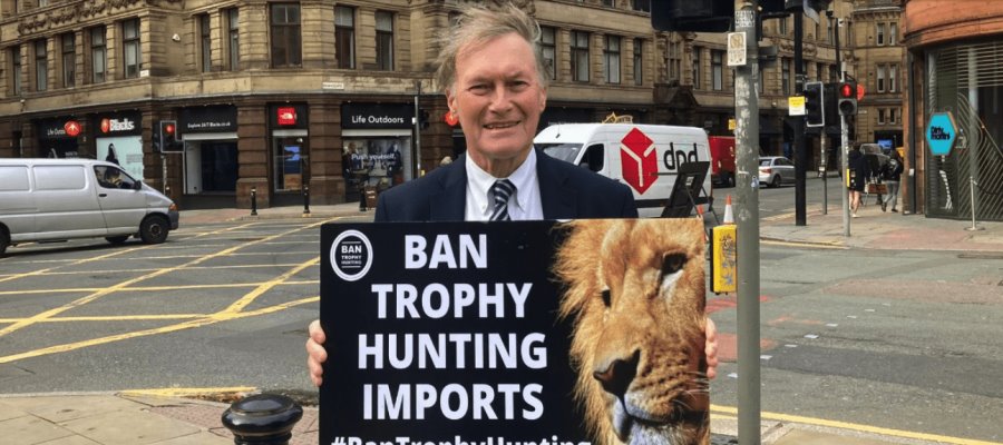 Muere apuñalado diputado conservador británico David Amess