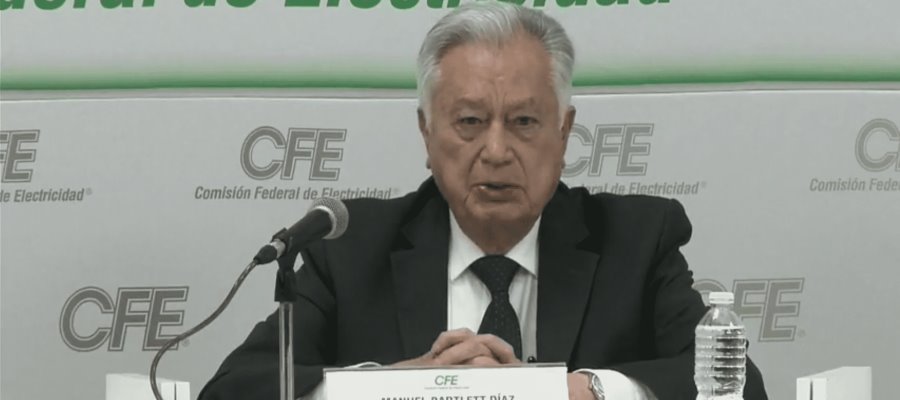 Manuel Bartlett no ha presentado síntomas de COVID tras estar en contacto con AMLO: CFE