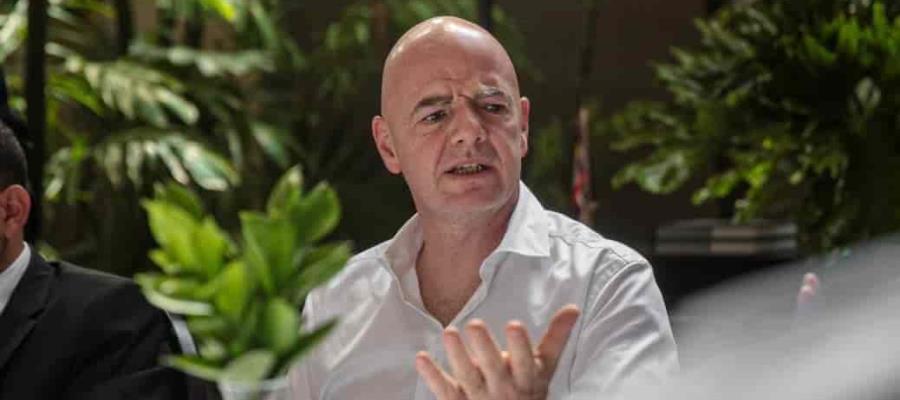 FIFA evacúa a mujeres futbolistas de Afganistán