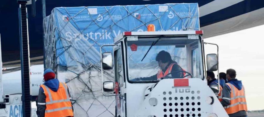 Llegan 2.5 millones de vacunas anticovid de Sputnik; es el lote más numeroso Llegan 2.5 millones de vacunas anticovid de Sputnik; es el lote más numeroso