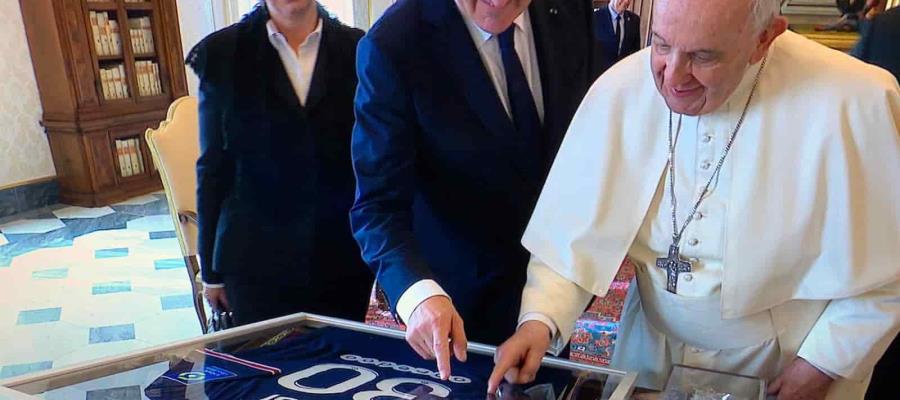 A Messi no se le han subido los humos a la cabeza: Papa Francisco A Messi no se le han subido los humos a la cabeza: Papa Francisco