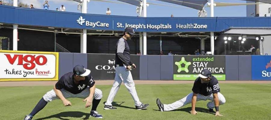 Yankees extiende hasta 2024 el contrato de su mánager, Aaron Boone