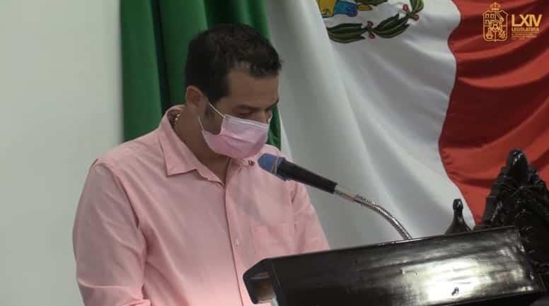 Propone Fabián Granier trabajar en equipo con Ayuntamiento para garantizar agua potable de calidad