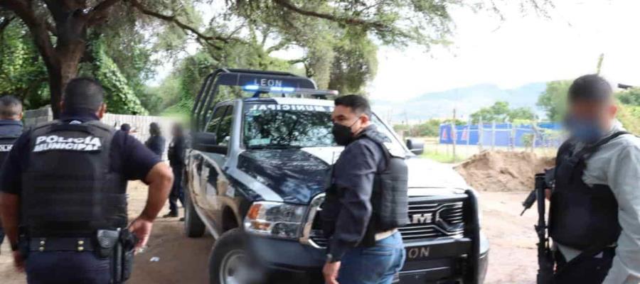 Ataque a cuatro garitas en León, Guanajuato deja un policía muerto y dos más lesionados Ataque a cuatro garitas en León, Guanajuato deja un policía muerto y dos más lesionados