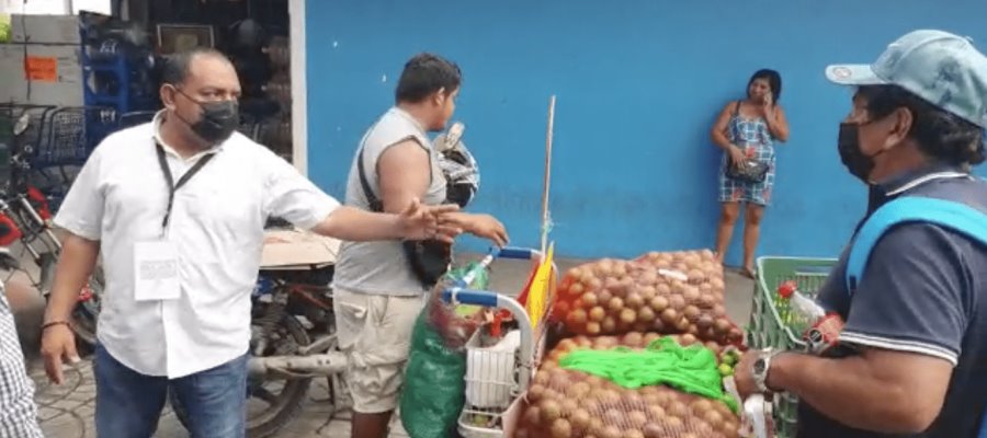 Realiza ayuntamiento barrido de ambulantes en alrededores del Pino Suárez