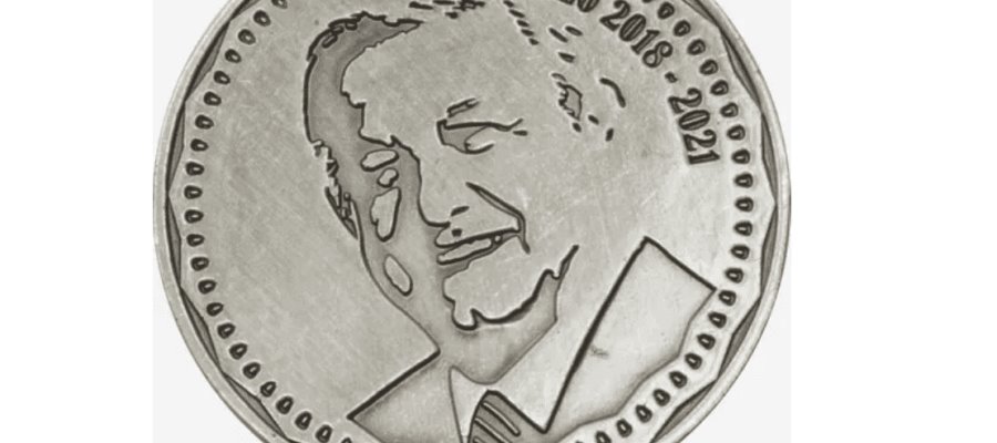 Monedas con el rostro de AMLO se venden en 150 pesos en internet