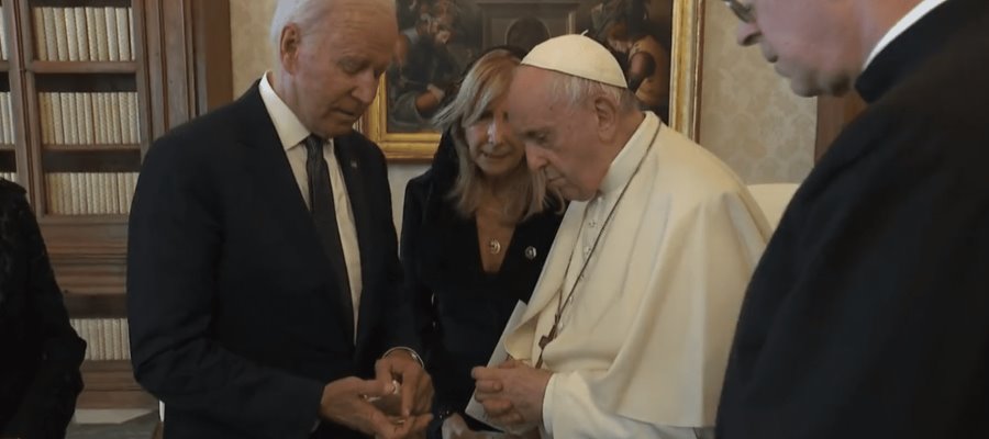 Considera Biden al Papa Francisco “el guerrero por la paz más importante” que ha conocido”