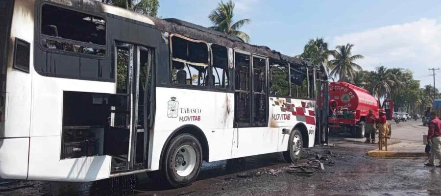 Confirma Movilidad investigación para determinar falla en camión que se calcinó