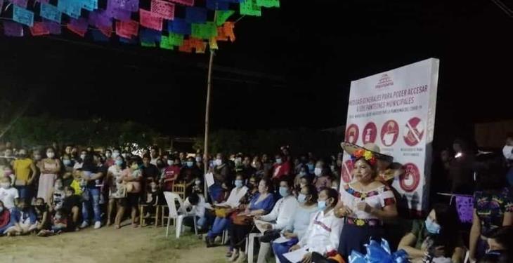 Asociación Civil une fuerzas para dar una imagen artística al panteón del poblado Aquiles Serdán, Macuspana