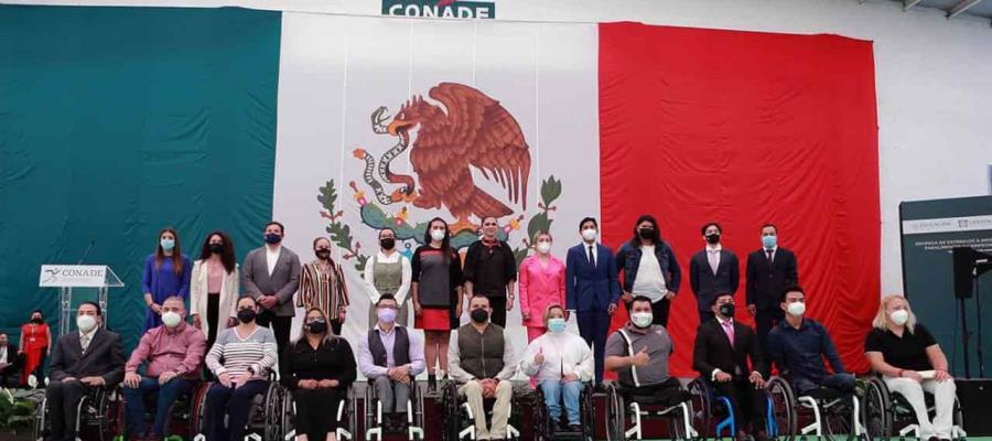 Entregan incentivos económicos a medallistas mexicanos en Tokio