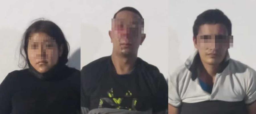 Detienen a tres presuntos secuestradores en Cancún; víctimas son liberadas