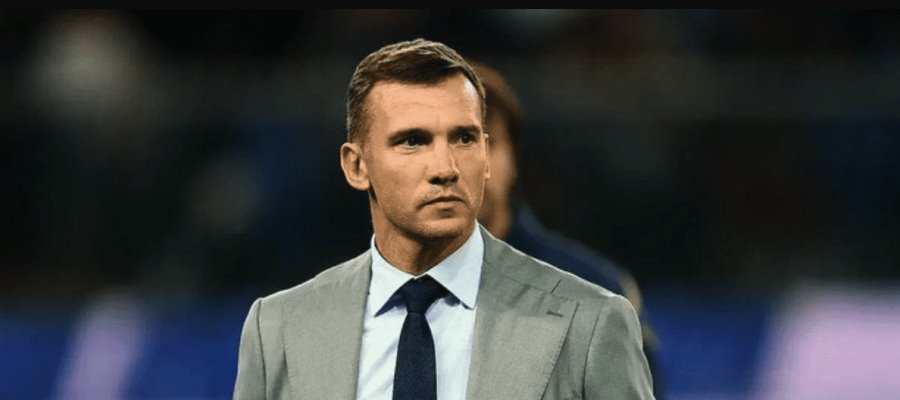 Andriy Shevchenko será nuevo DT de Johan Vásquez en el Genoa